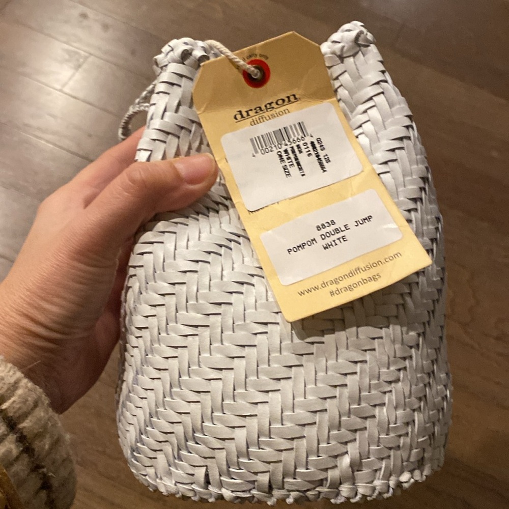 Dragon Diffusion pompom White Woven Crossbody Bag - Picture 3 of 6